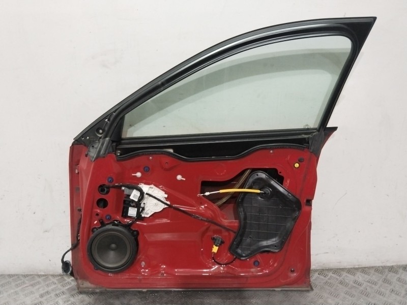 Recambio de puerta delantera derecha para audi a3 sportback (8pa) 1.4 tfsi referencia OEM IAM 8P4831052A  