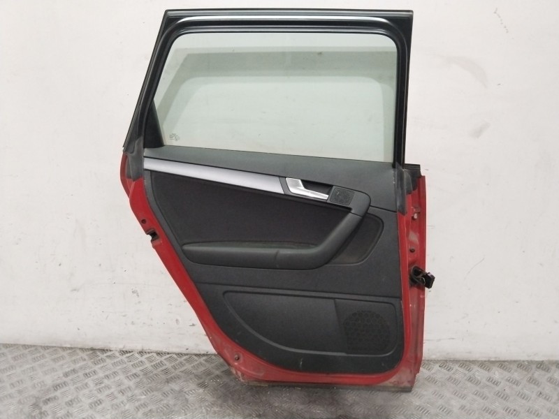 Recambio de puerta trasera izquierda para audi a3 sportback (8pa) 1.4 tfsi referencia OEM IAM 8P4833051A  