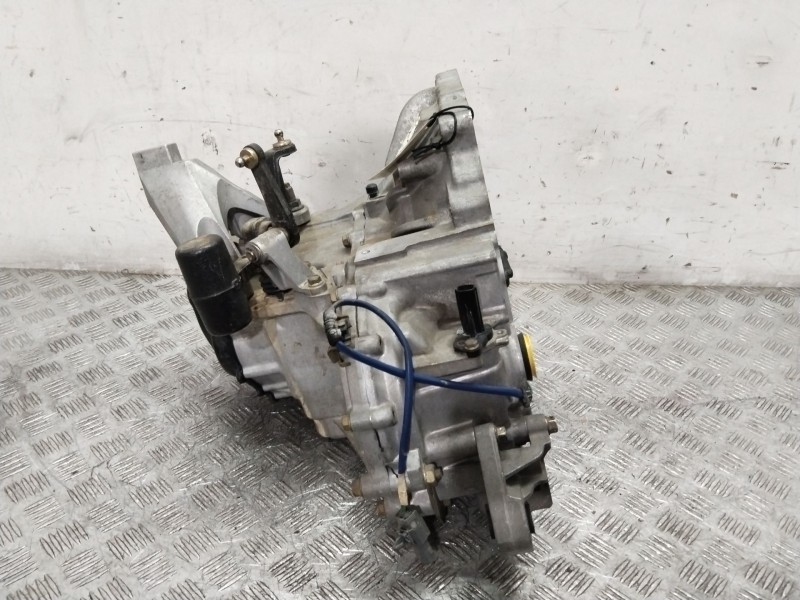 Recambio de caja cambios para mazda 3 sedán (bk) 1.6 (bk12) referencia OEM IAM FC0217150  