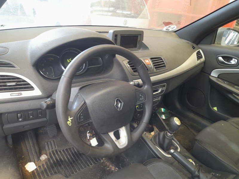 renault megane cc (ez0/1_) del año 2011