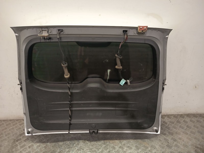 Recambio de porton trasero para chevrolet orlando (j309) 2.0 d referencia OEM IAM 95186445  