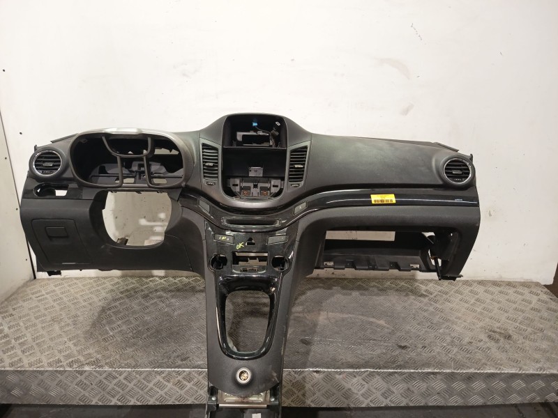Recambio de salpicadero para chevrolet orlando (j309) 2.0 d referencia OEM IAM 95935338  