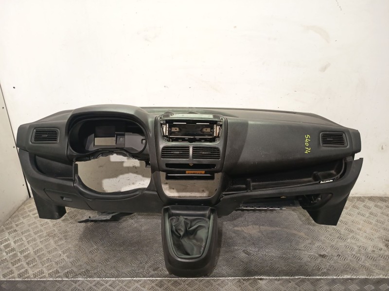 Recambio de salpicadero para opel combo furgoneta/monovolumen (x12) 1.3 cdti (b05) referencia OEM IAM 95513325  