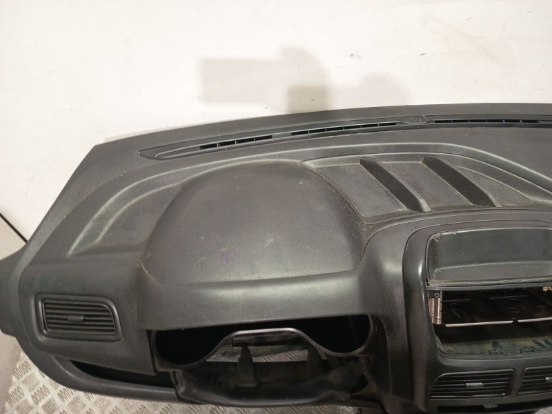 Recambio de salpicadero para opel combo furgoneta/monovolumen (x12) 1.3 cdti (b05) referencia OEM IAM 95513325  