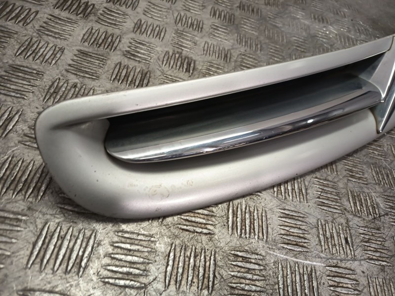Recambio de rejilla capot para citroën xsara picasso básico referencia OEM IAM 9632099177  