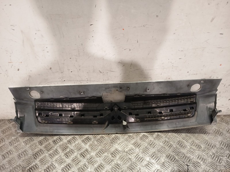 Recambio de rejilla delantera para citroën berlingo 1.9 d 600 furg. referencia OEM IAM 9644758077  BLANCO