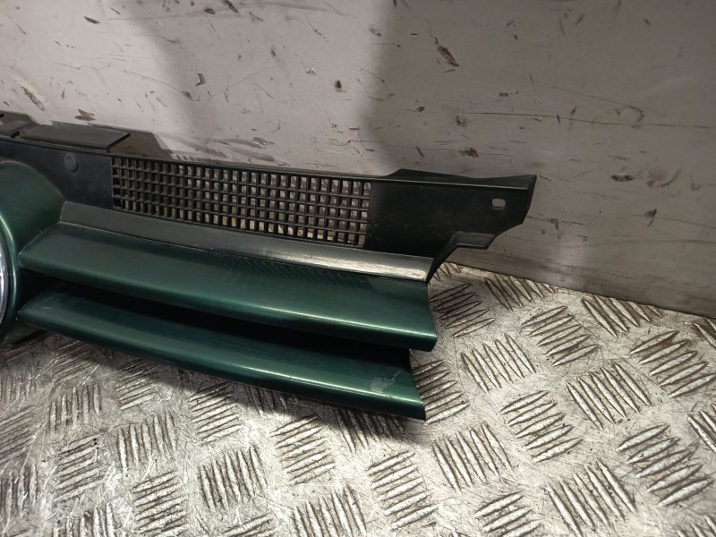 Recambio de rejilla delantera para volkswagen golf iv variant (1j5) 1.6 referencia OEM IAM 1J0853655D  