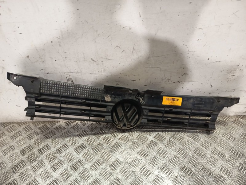 Recambio de rejilla delantera para volkswagen golf iv variant (1j5) 1.6 referencia OEM IAM 1J0853655D  