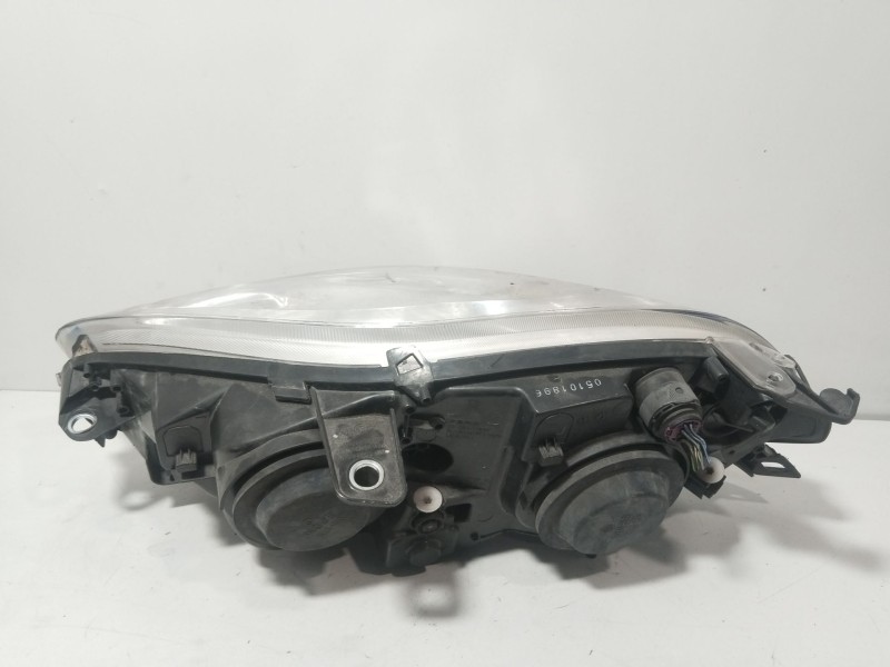 Recambio de faro derecho para fiat bravo ii (198_) 1.9 d multijet (198axb1a) referencia OEM IAM 086611153R  