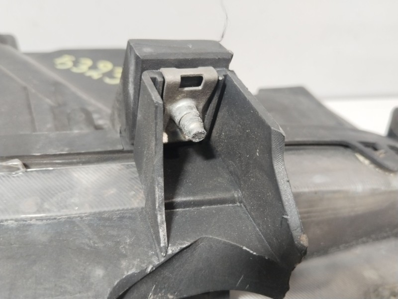 Recambio de faro izquierdo para fiat bravo ii (198_) 1.9 d multijet (198axb1a) referencia OEM IAM 51757538  