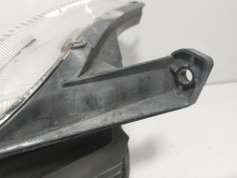 Recambio de faro izquierdo para citroën c2 (jm_) 1.4 referencia OEM IAM 620870  