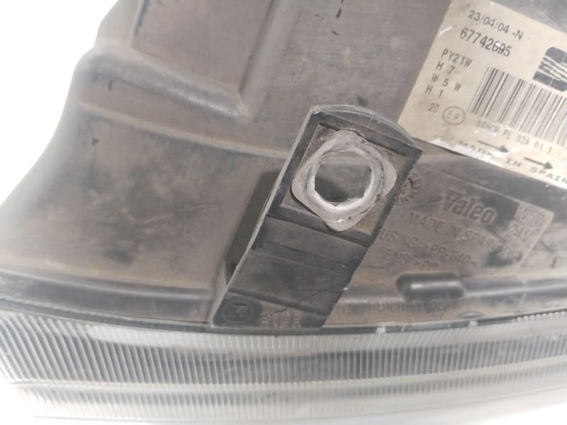 Recambio de faro izquierdo para seat toledo ii (1m2) 2.3 v5 referencia OEM IAM 67742695  