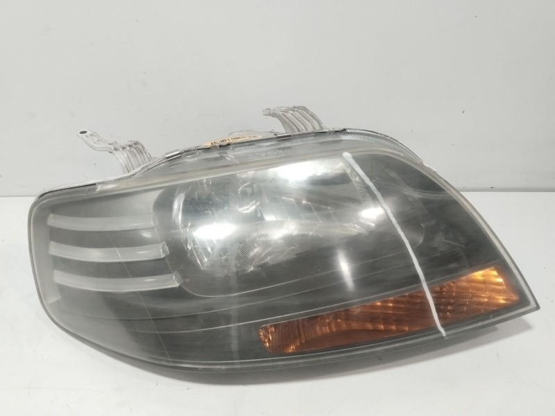 Recambio de faro derecho para chevrolet aveo / kalos hatchback (t200) 1.4 16v referencia OEM IAM 96540152  