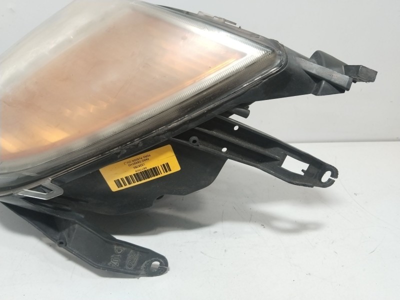 Recambio de faro derecho para ford fusion (ju_) 1.4 referencia OEM IAM 1526782  
