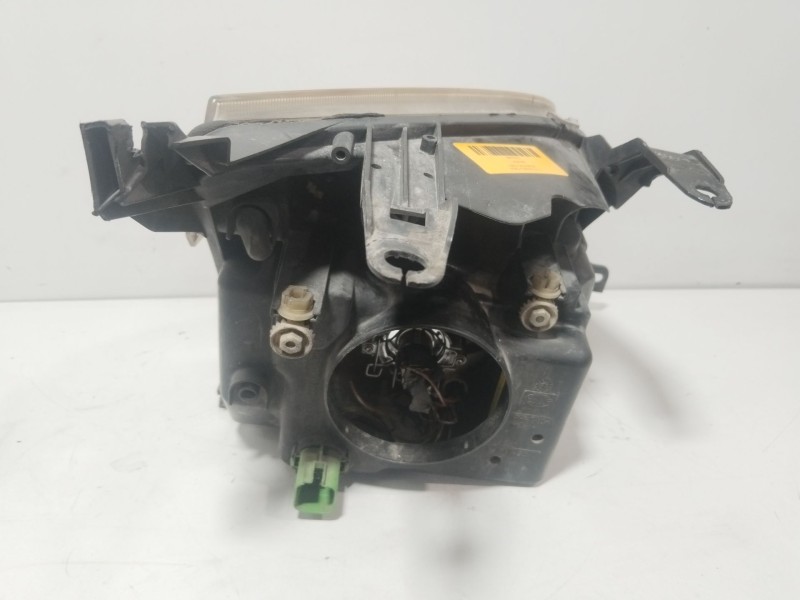 Recambio de faro izquierdo para ford fusion (ju_) 1.4 referencia OEM IAM 1526786  