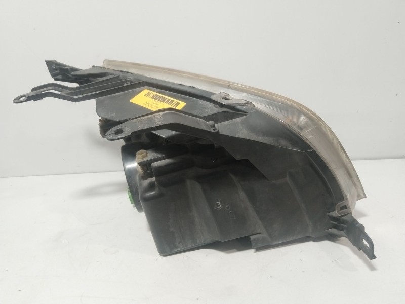Recambio de faro izquierdo para ford fusion (ju_) 1.4 referencia OEM IAM 1526786  