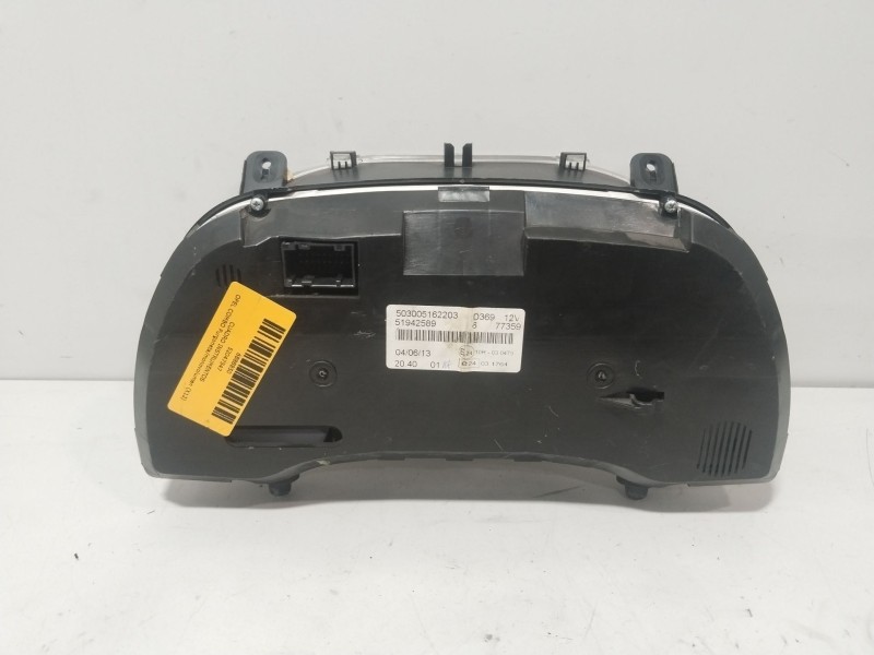 Recambio de cuadro instrumentos para opel combo furgoneta/monovolumen (x12) 1.3 cdti (b05) referencia OEM IAM 52047547  