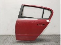 Recambio de puerta trasera izquierda para opel astra h berlina cosmo referencia OEM IAM  ROJO 