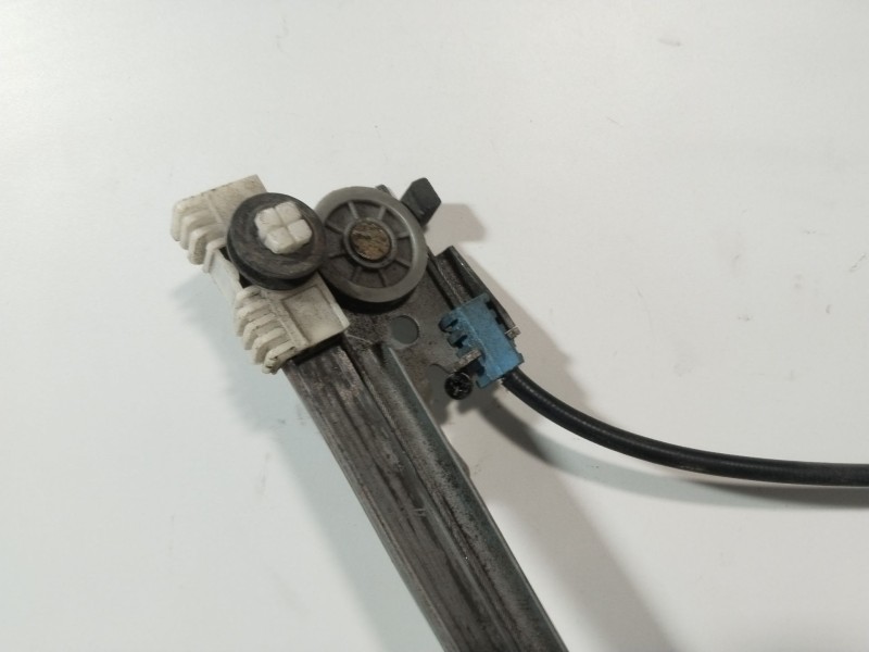 Recambio de elevalunas delantero izquierdo para citroën saxo 1.1 image referencia OEM IAM 9221H8 ELECTRICO 