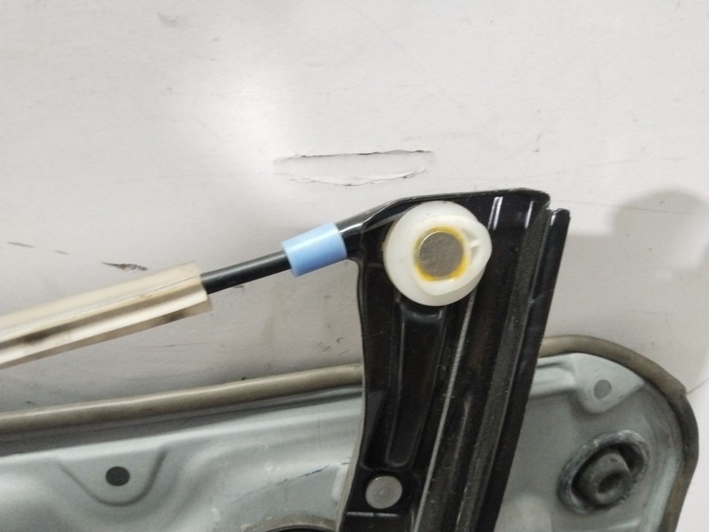 Recambio de elevalunas delantero izquierdo para volkswagen golf iv (1j1) 1.9 tdi referencia OEM IAM 1J4837461H  