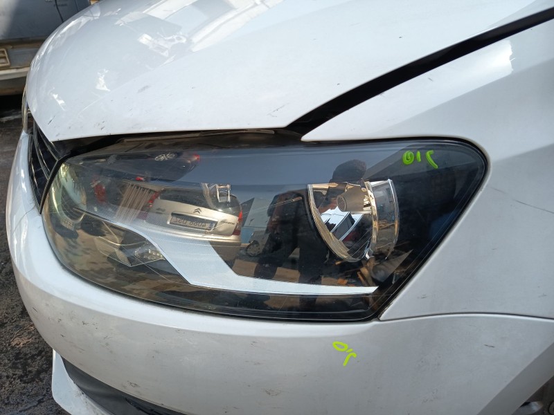 Recambio de faro izquierdo para volkswagen polo v (6r1, 6c1) 1.2 referencia OEM IAM 6R1941007F  