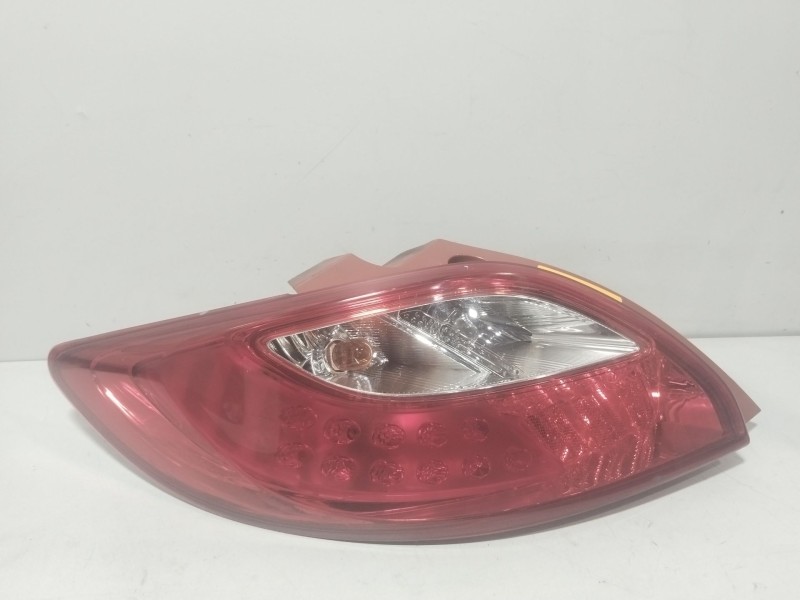 Recambio de piloto trasero izquierdo para mazda 2 (de_, dh_) 1.3 (de3fs) referencia OEM IAM D65151160M  