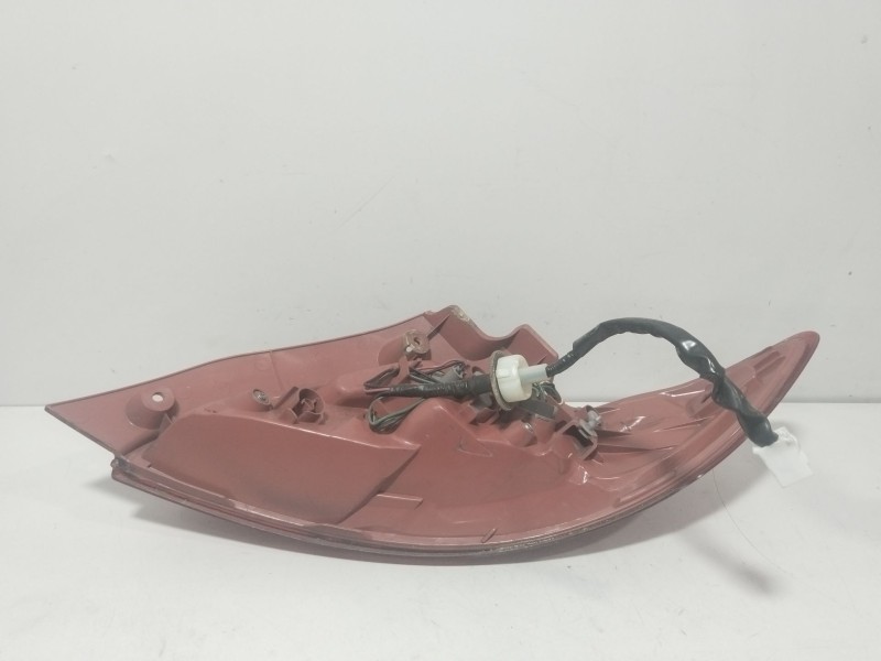 Recambio de piloto trasero izquierdo para mazda 2 (de_, dh_) 1.3 (de3fs) referencia OEM IAM D65151160M  