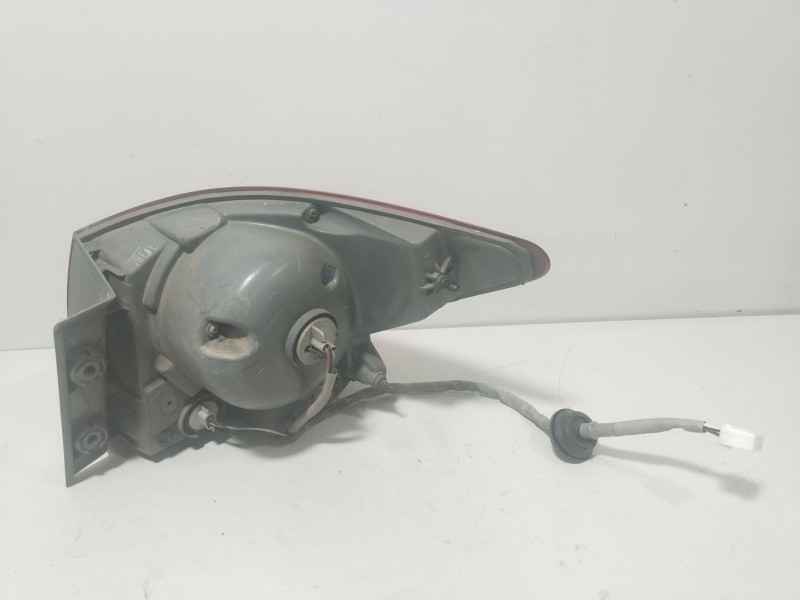 Recambio de piloto porton trasero izquierdo para chevrolet cruze (j300) 2.0 cdi referencia OEM IAM 95971550  
