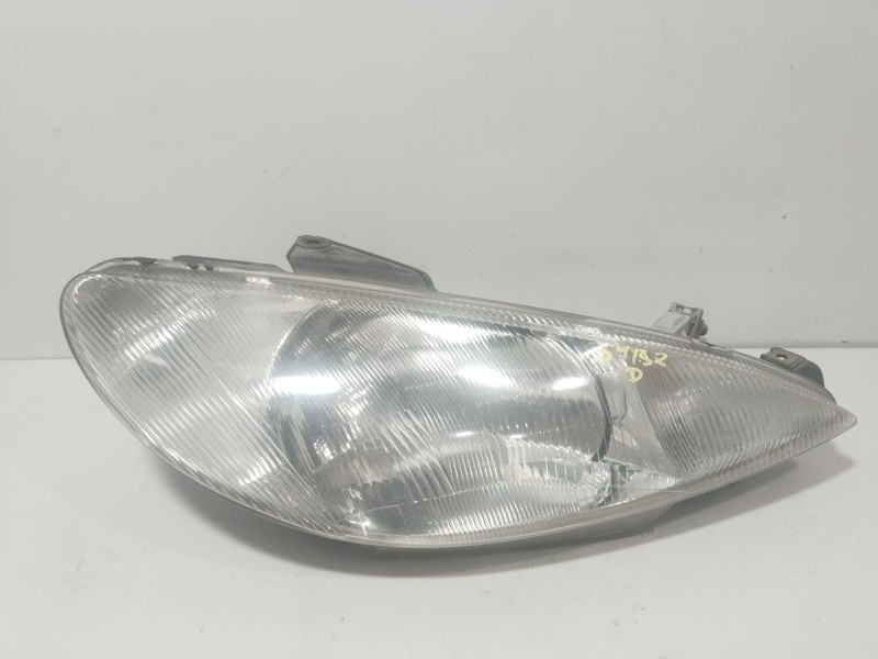 Recambio de faro derecho para peugeot 206 hatchback (2a/c) 1.4 i referencia OEM IAM 6205S9  
