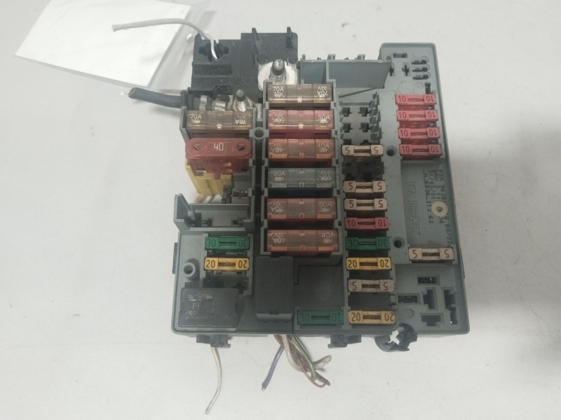 Recambio de caja reles / fusibles para peugeot 206 hatchback (2a/c) 1.4 i referencia OEM IAM 256090  