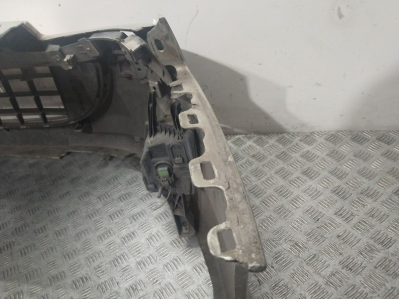 Recambio de paragolpes delantero para peugeot 407 sw (6e_, 6d_) 2.0 hdi 135 referencia OEM IAM 7401RC  