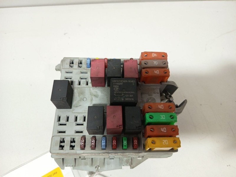 Recambio de caja reles / fusibles para fiat doblo furgoneta/monovolumen (223_) 1.9 jtd referencia OEM IAM 51763771  