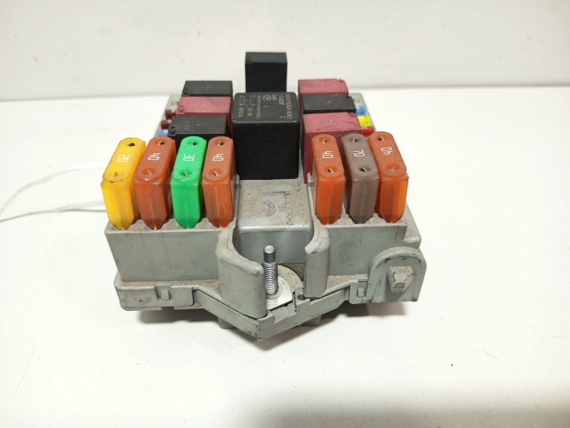 Recambio de caja reles / fusibles para fiat doblo furgoneta/monovolumen (223_) 1.9 jtd referencia OEM IAM 51763771  