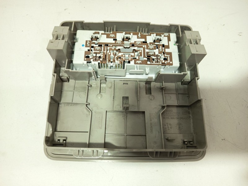 Recambio de luz interior central para chevrolet cruze (j300) 2.0 cdi referencia OEM IAM 316627975  