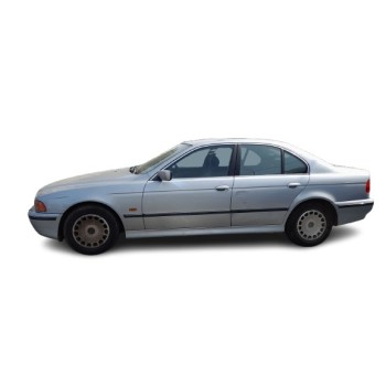 BMW 5 (E39)