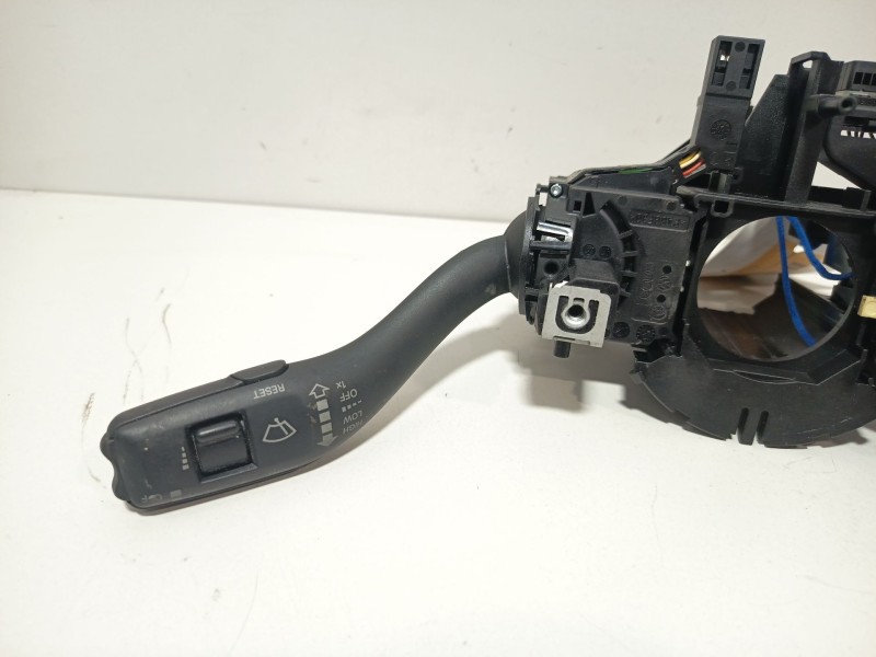 Recambio de mando multifuncion para audi a3 sportback (8pa) 1.4 tfsi referencia OEM IAM 8P0907137CC  