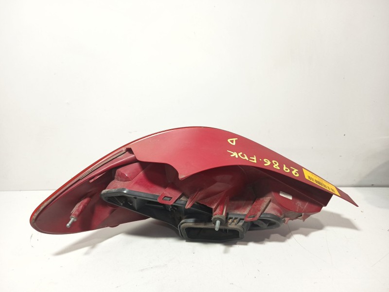 Recambio de piloto trasero derecho para peugeot 207/207+ (wa_, wc_) 1.4 16v referencia OEM IAM 6351Y7  