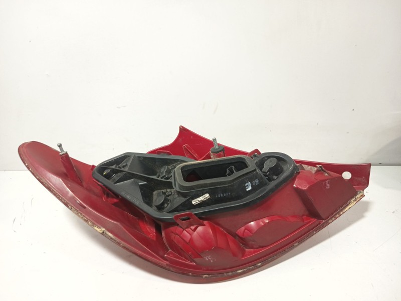 Recambio de piloto trasero derecho para peugeot 207/207+ (wa_, wc_) 1.4 16v referencia OEM IAM 6351Y7  
