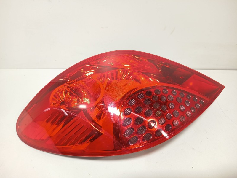 Recambio de piloto trasero izquierdo para peugeot 207/207+ (wa_, wc_) 1.4 16v referencia OEM IAM 6350Y7  