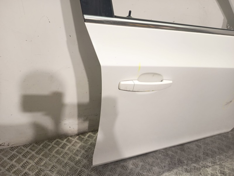 Recambio de puerta delantera derecha para chevrolet cruze (j300) 2.0 cdi referencia OEM IAM 95987758  