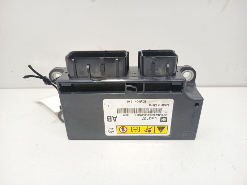 Recambio de centralita airbag para chevrolet orlando (j309) 2.0 d referencia OEM IAM 13582437  