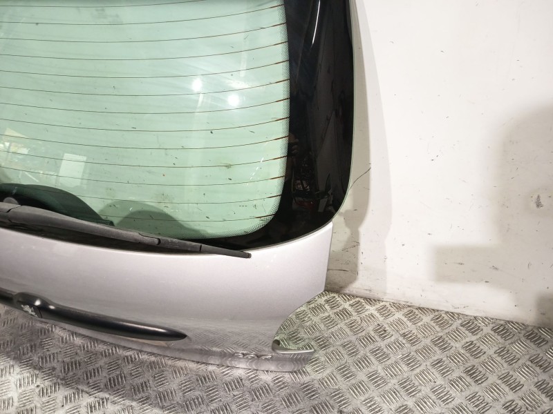 Recambio de porton trasero para peugeot 206 hatchback (2a/c) 1.4 i referencia OEM IAM 8701R5  
