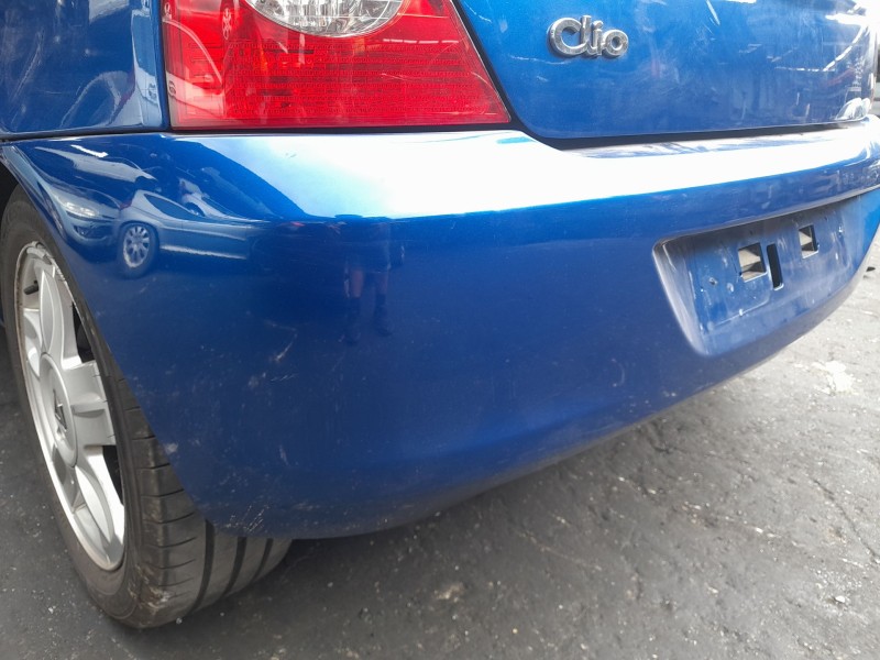 Recambio de paragolpes trasero para renault clio ii (bb_, cb_) 1.5 dci (b/c2j) referencia OEM IAM   