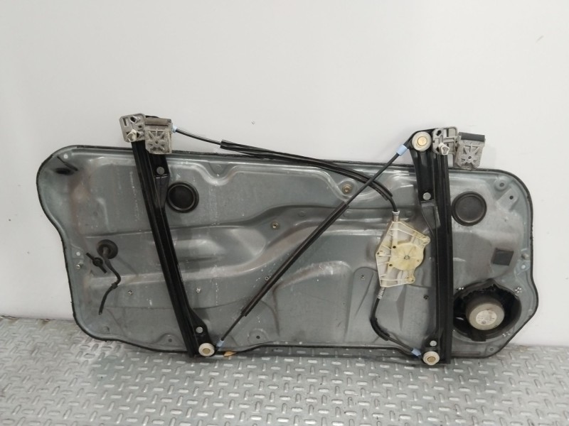 Recambio de elevalunas delantero derecho para volkswagen golf iv berlina (1j1) básico referencia OEM IAM   