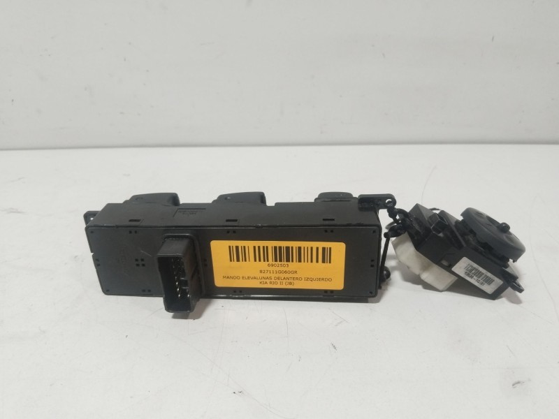 Recambio de mando elevalunas delantero izquierdo para kia rio ii (jb) 1.5 crdi referencia OEM IAM 827111G060GR  