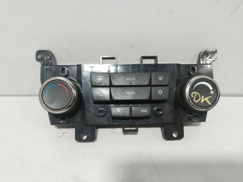 Recambio de mando calefaccion / aire acondicionado para chevrolet orlando (j309) 2.0 d referencia OEM IAM 3870578  