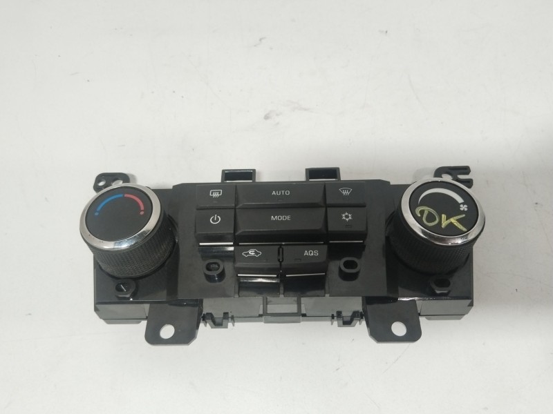 Recambio de mando calefaccion / aire acondicionado para chevrolet orlando (j309) 2.0 d referencia OEM IAM 3870578  
