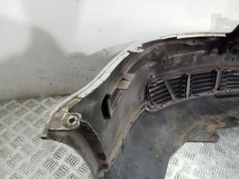 Recambio de paragolpes delantero para volkswagen passat b5 (3b2) 2.8 v6 syncro/4motion referencia OEM IAM 3B0807217GRU  