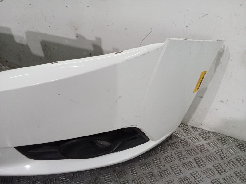 Recambio de paragolpes delantero para chevrolet cruze (j300) 2.0 cdi referencia OEM IAM 95022993  