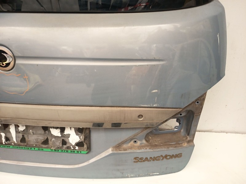 Recambio de porton trasero para ssangyong rodius i 2.7 xdi referencia OEM IAM 6401121101  